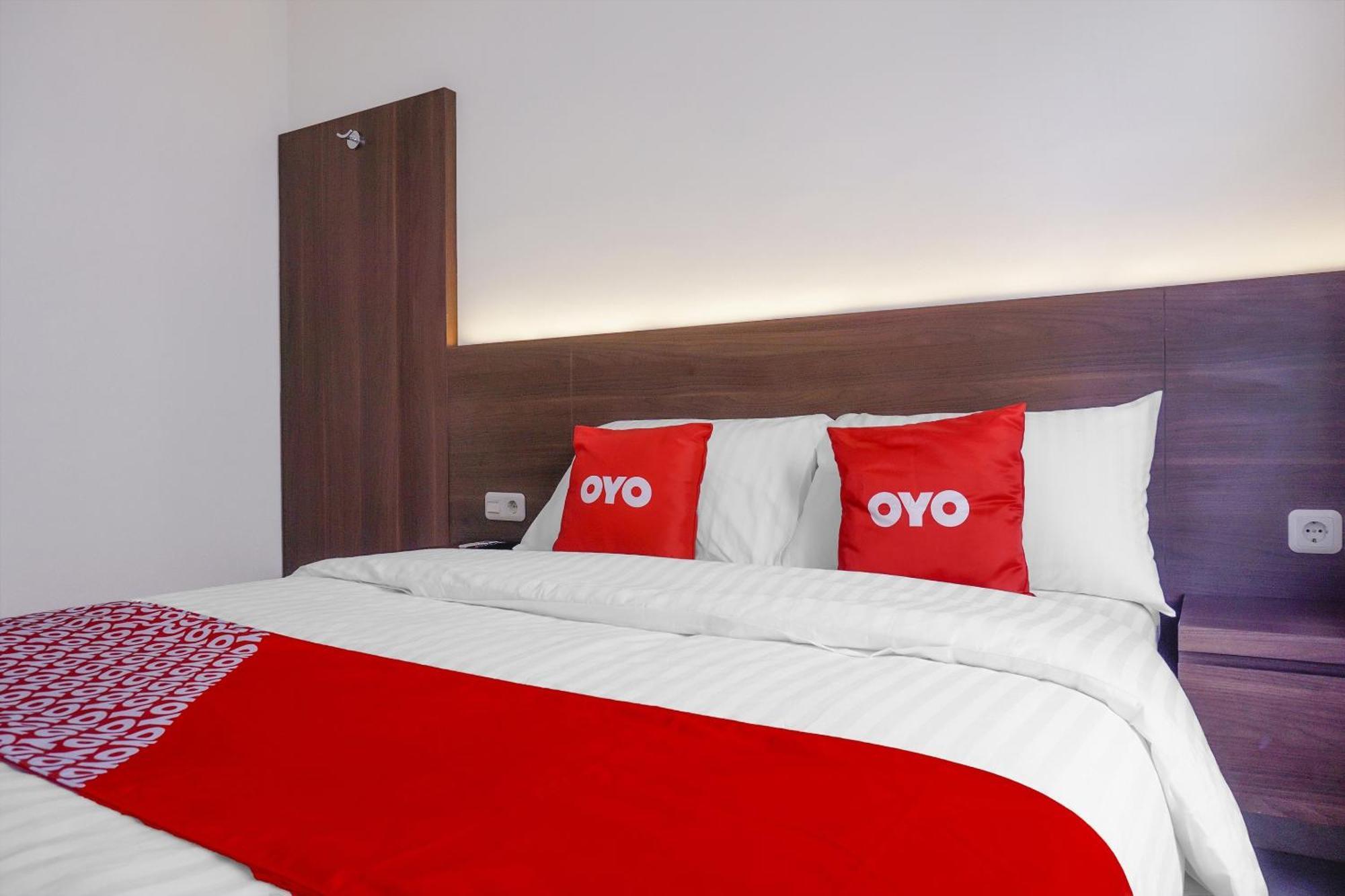 Super Oyo 90115 Near Pasar Baru Hotell Jakarta Exteriör bild